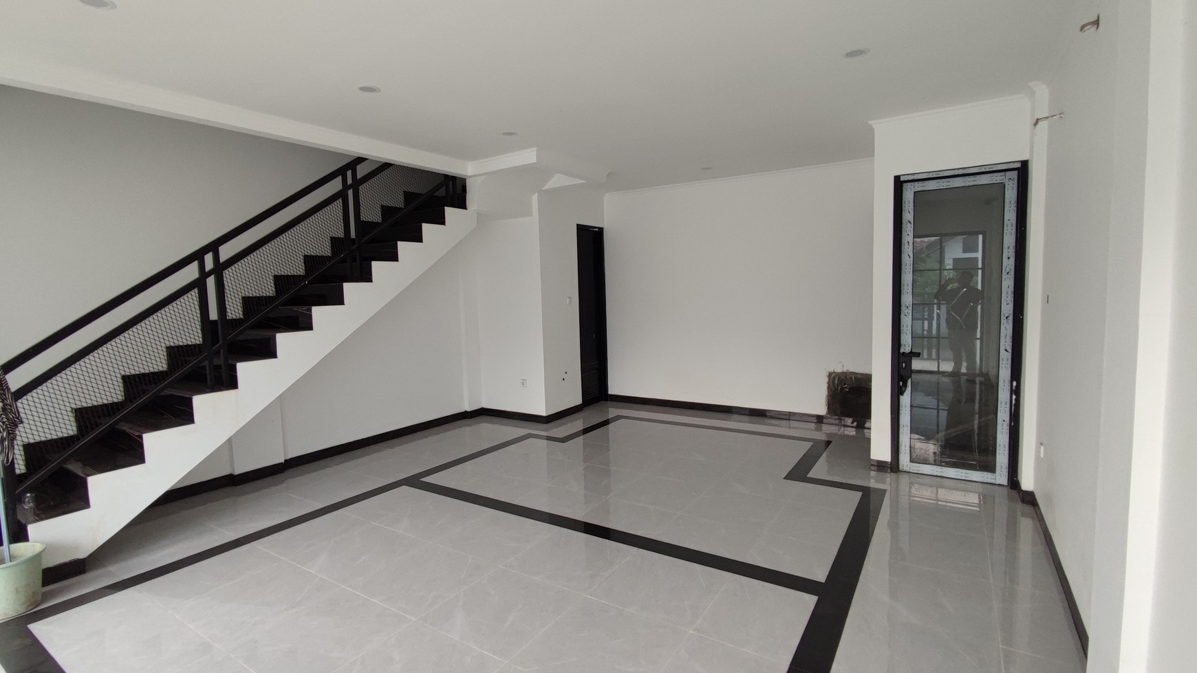 Rumah Baru dan Bagus di Villa Melati Mas, Serpong