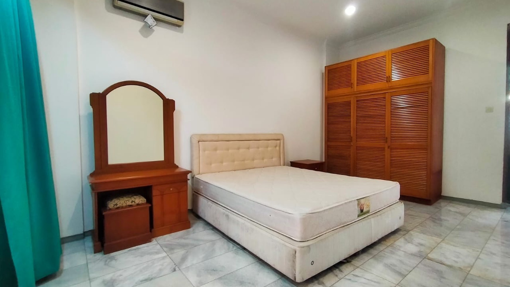 Executive Residence Low Rise Apartement di Kemang Cipete Jakarta Selatan