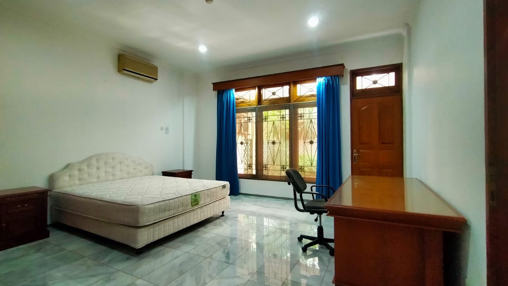 Executive Residence Low Rise Apartement di Kemang Cipete Jakarta Selatan