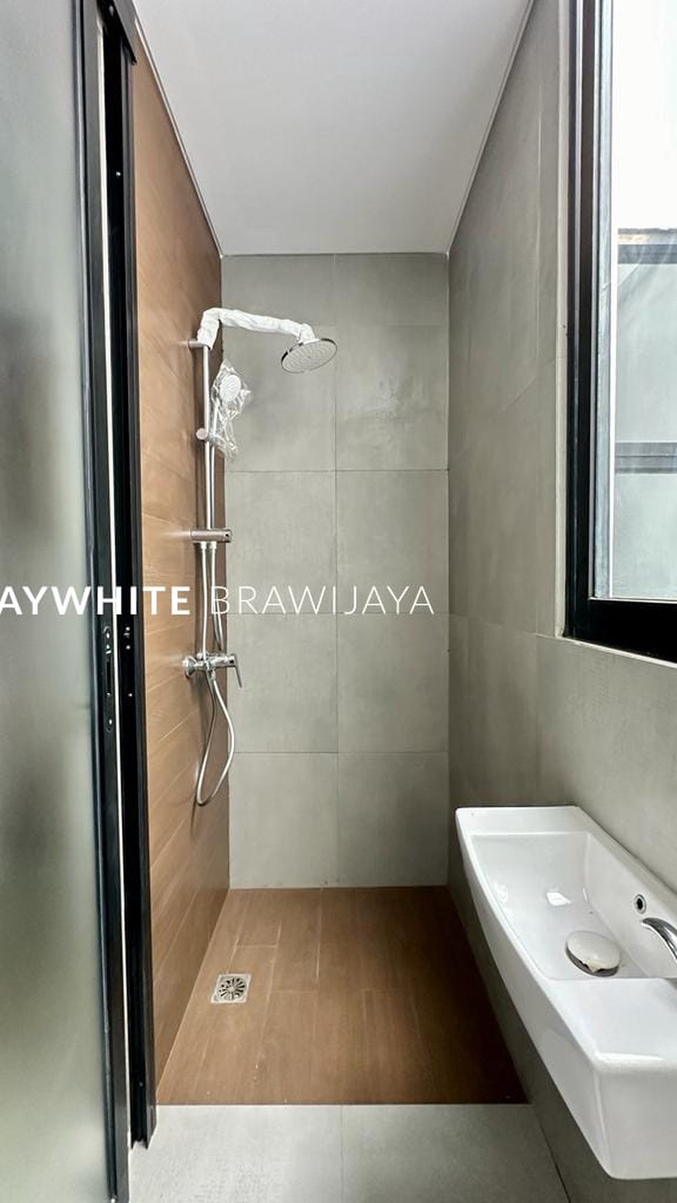 Brand New Townhouse Kemang Siap Huni