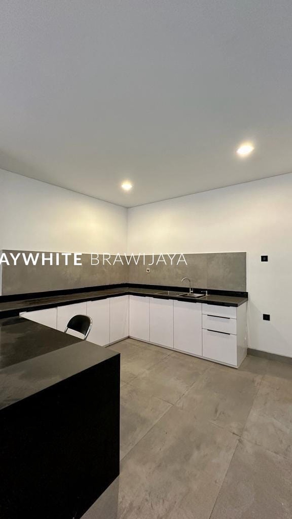 Brand New Townhouse Kemang Siap Huni