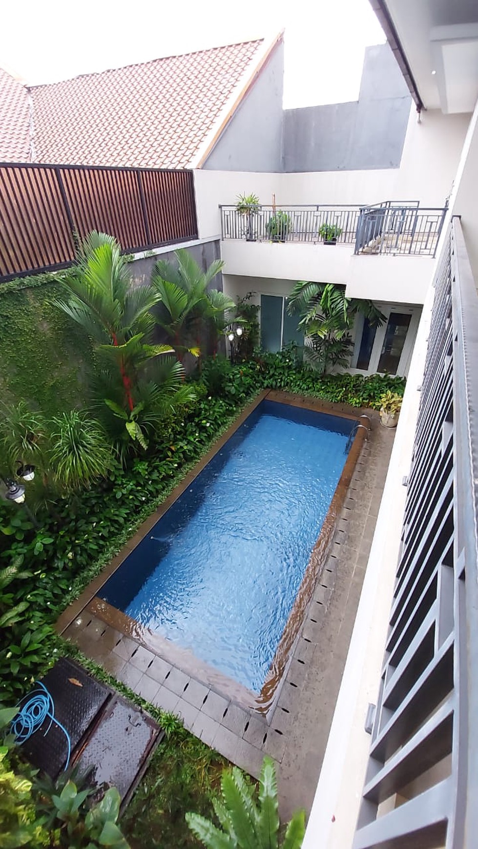 Disewakan Luxurious Modern House Pondok Indah 