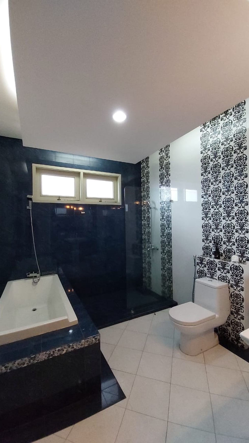 Disewakan Luxurious Modern House Pondok Indah 