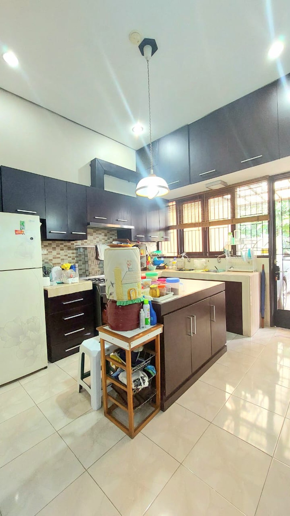 Rumah semi furnished,bagus di Bintaro Jaya sektor 9