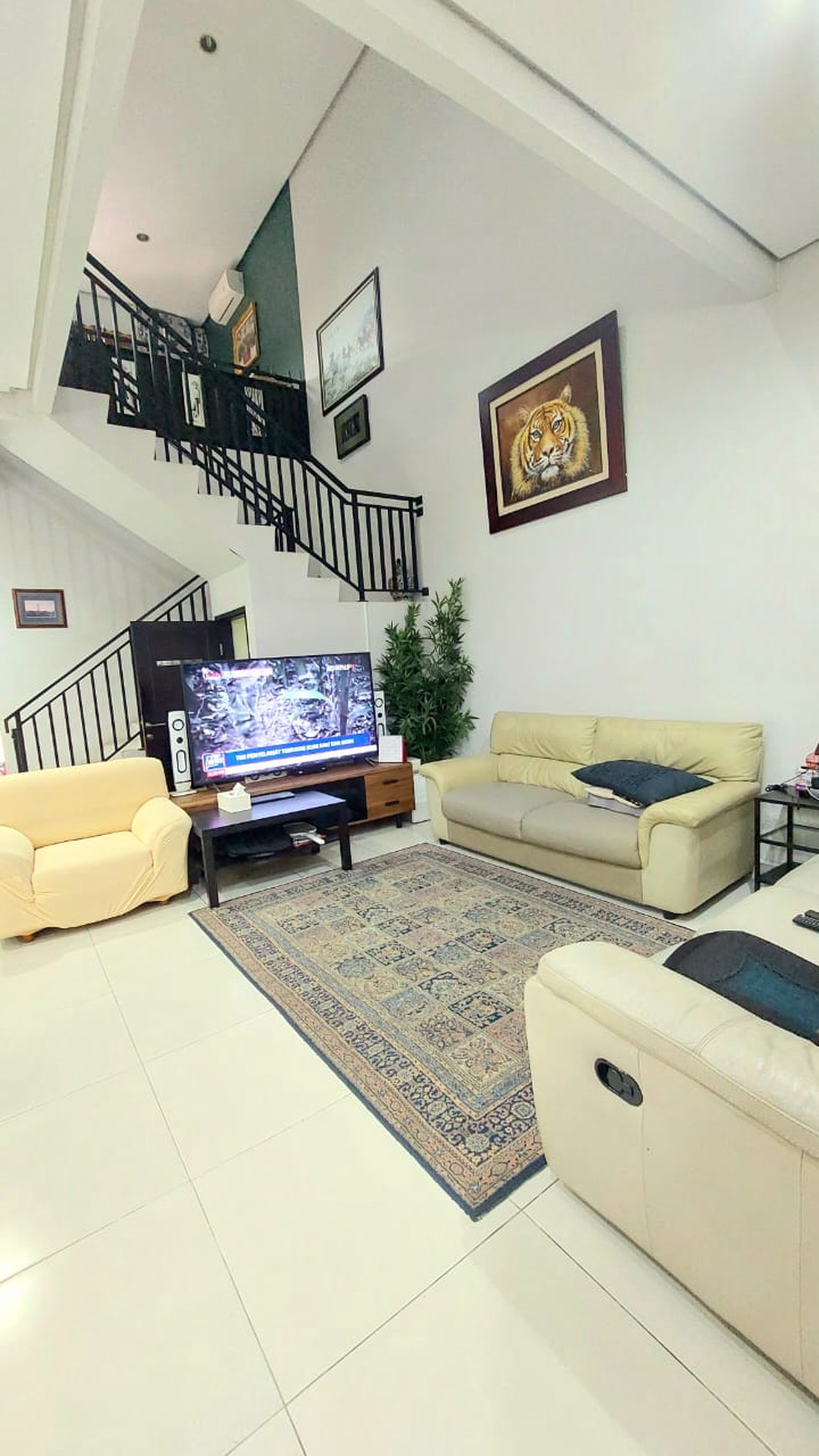 Rumah semi furnished,bagus di Bintaro Jaya sektor 9