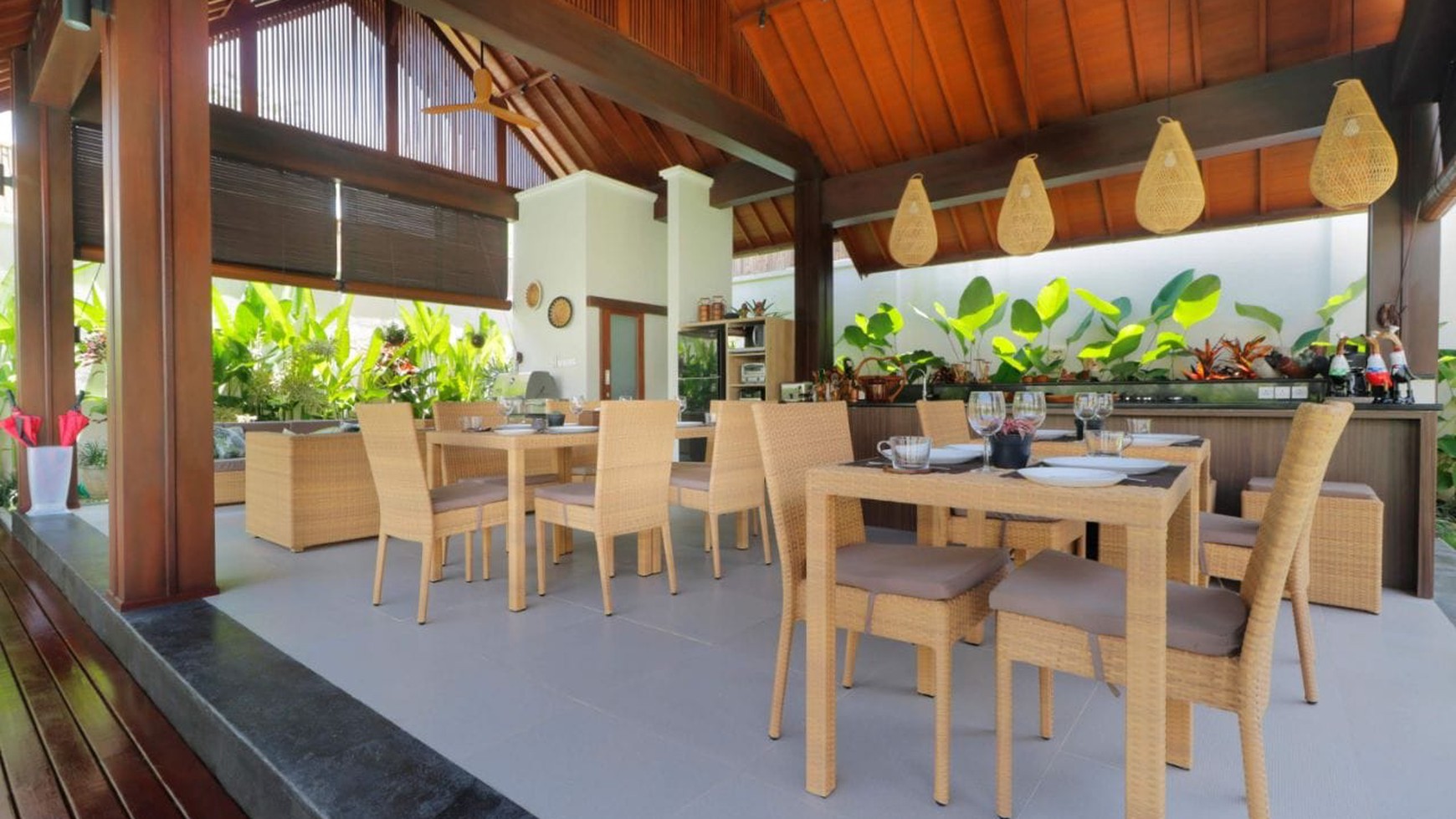 Freehold - Discover Exquisite Living Luxury Villa Retreat in Uluwatu, Bali