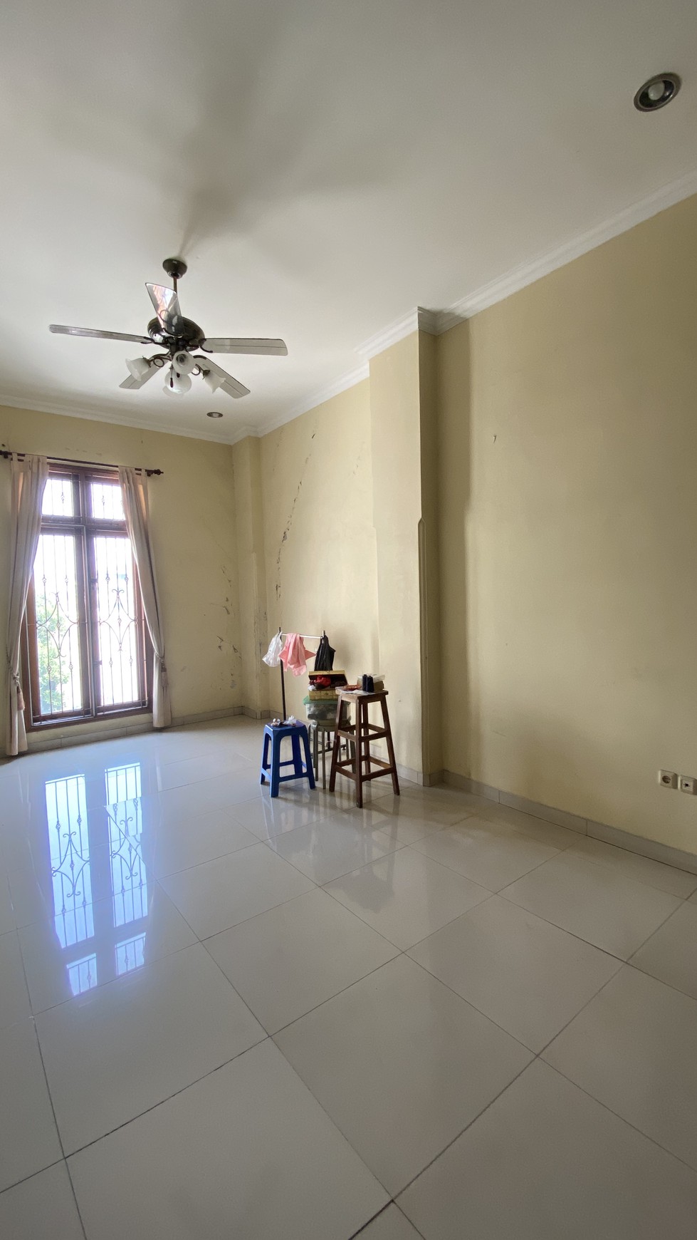 Rumah 3½ lt strategis di Pekapuran, Tambora. Walking distance ke Jalan Raya Moh Mansyur