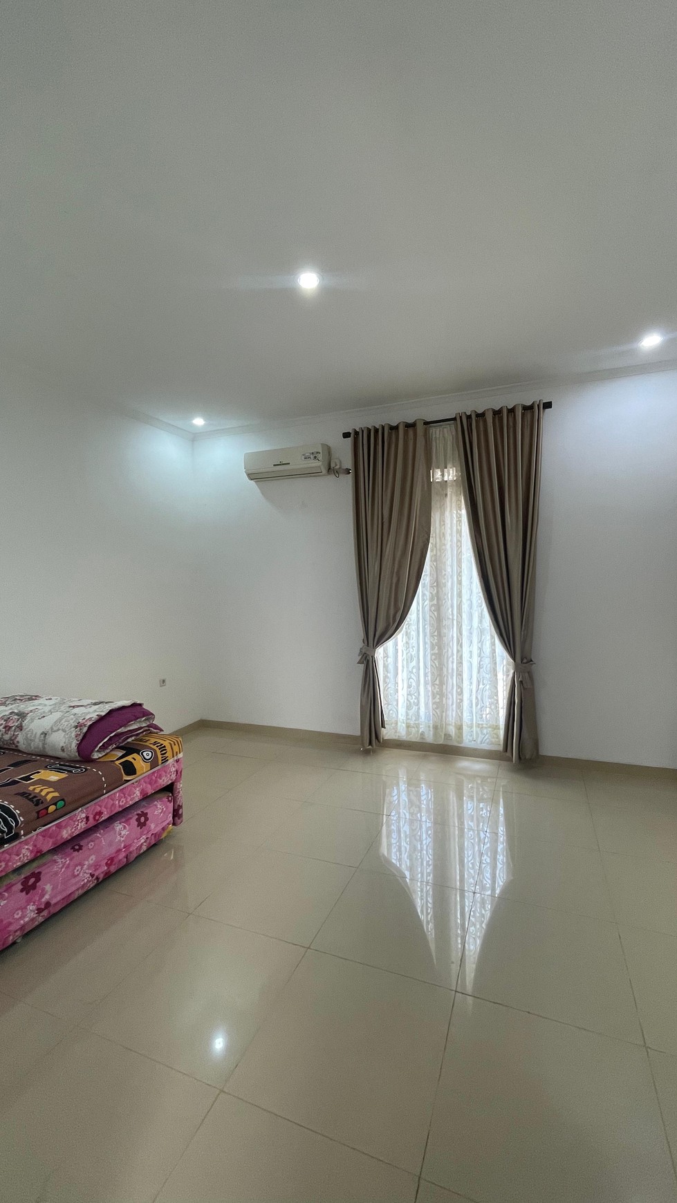 Rumah Siap Huni dengan Lay Out Fungsional dan Lingkungan Asri @Bintaro Sektor 9