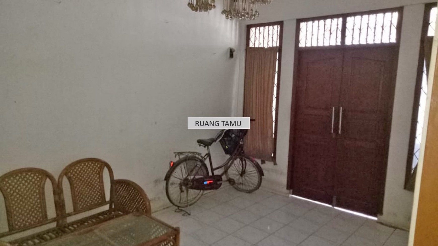 Dijual Rumah Lokasi Bagus di Perum Danasa Indah Tangerang