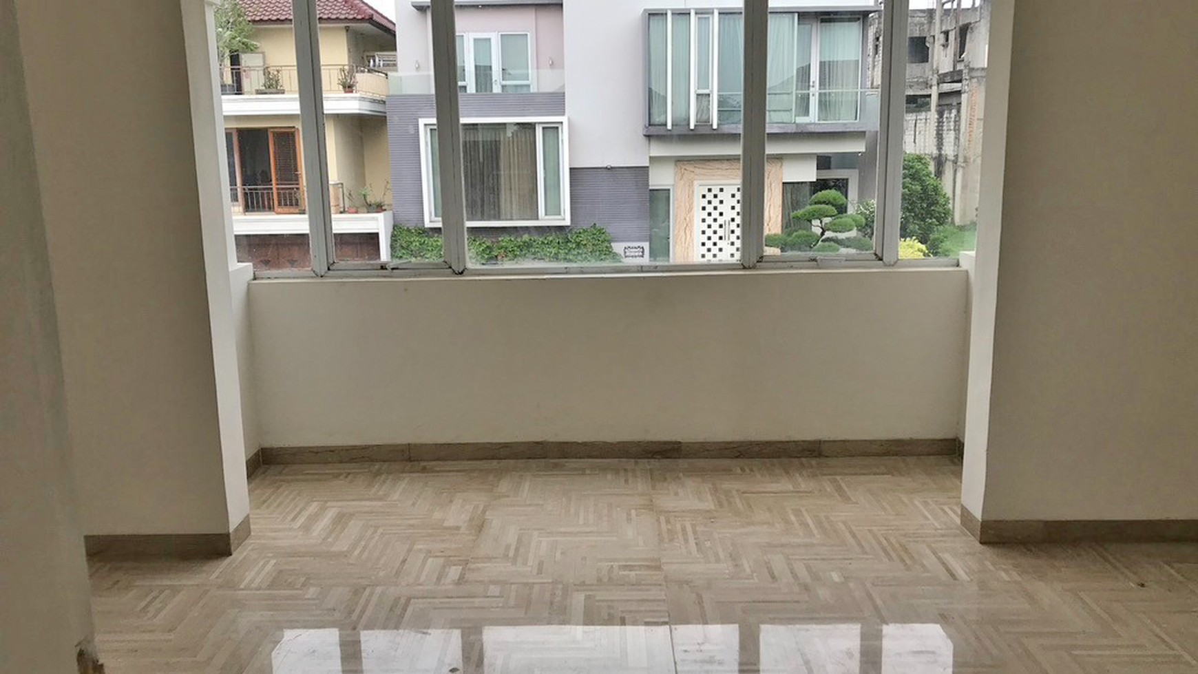 Rumah Harga bagus Siap Huni di Alam Sutera, Tangerang