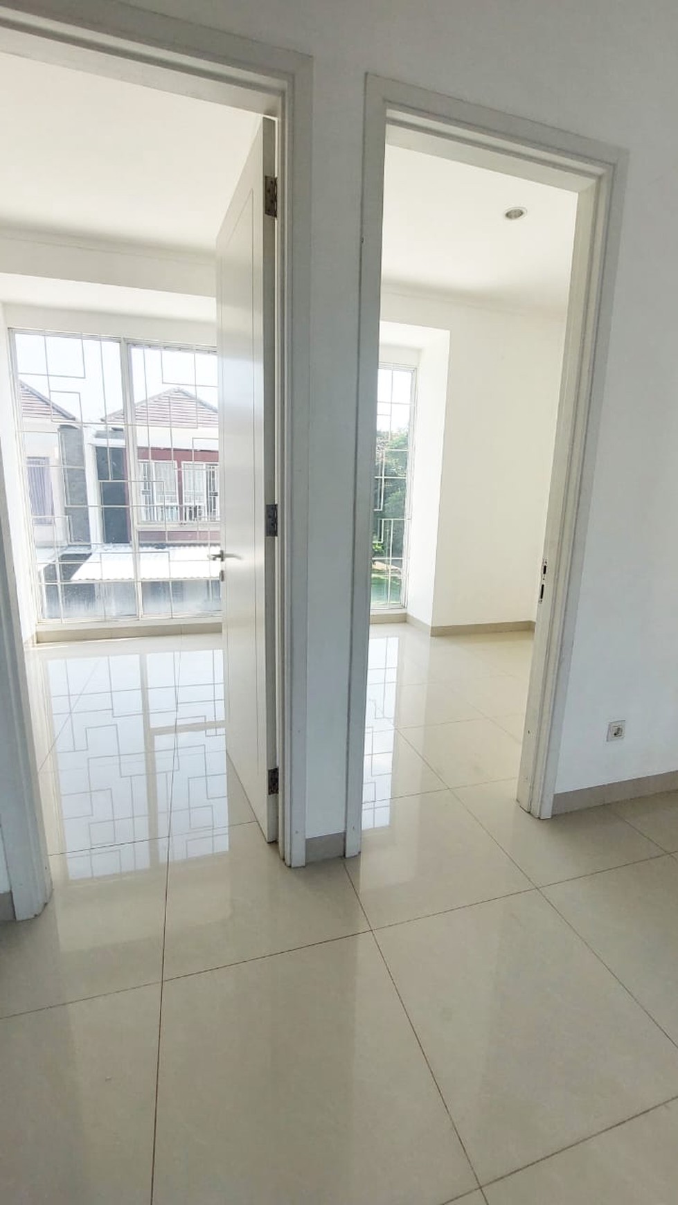 Rumah cantik, rapih, dalam cluster di Graha Bintaro