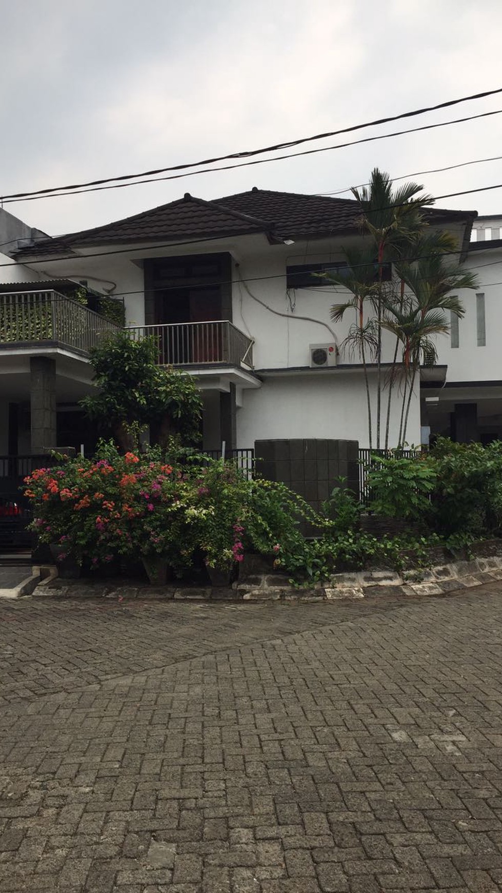 Rumah Cantik,Bagus di Villa Bintaro Regency.