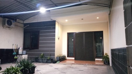 Dijual Rumah CANTIK FULL FURNISHED Darmo Permai Utara Surabaya Barat