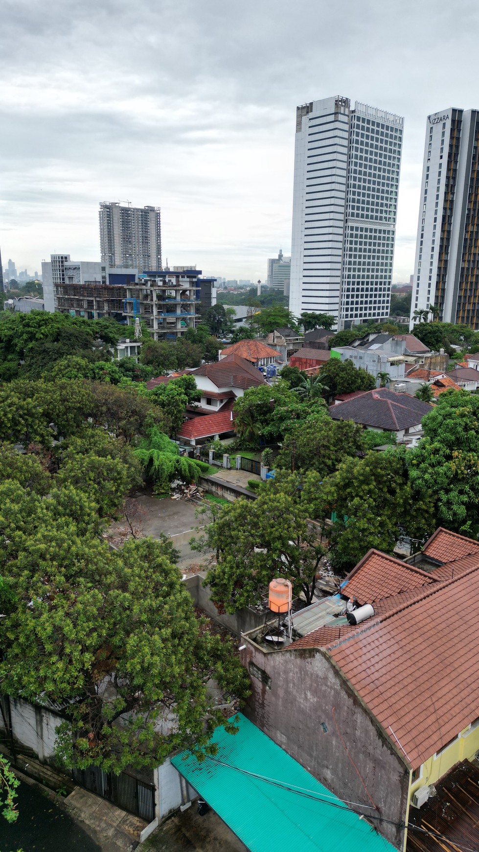 Tanah Siap Huni dalam Kompleks Lokasi Strategis Area Cilandak Barat 