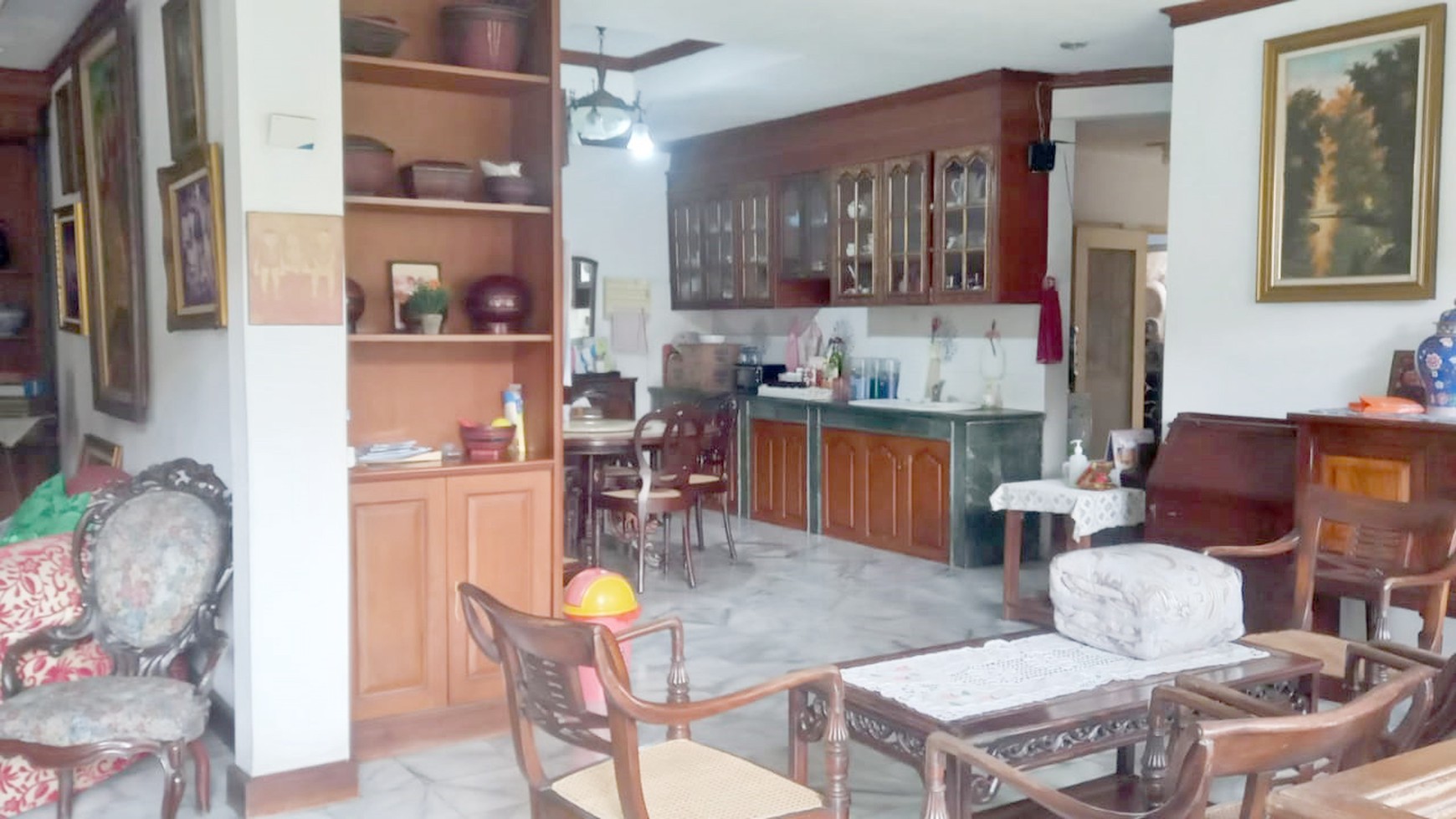 Rumah Baguss Siap Huni Asri dgn Lokasi Strategis di Jl Kertosono, Menteng, Jakarta Pusat