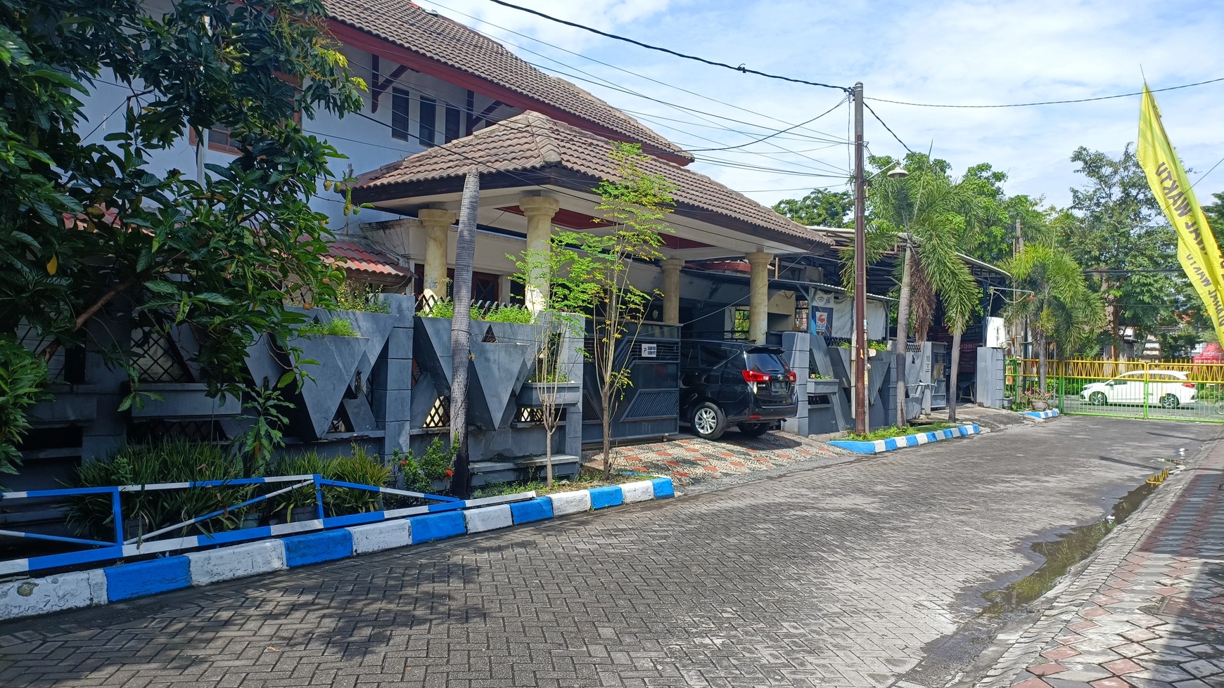 1478. Rumah + Bengkel di Raya Rungkut Mapan Surabaya Timur