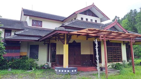 Rumah di Gamping Kidul Kec.Gamping, Sleman Yogyakarta, 2 Lantai, Luas tanah 1500 m2