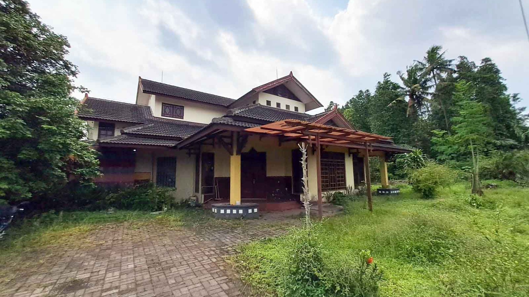 Rumah di Gamping Kidul Kec.Gamping, Sleman Yogyakarta, 2 Lantai, Luas tanah 1500 m2