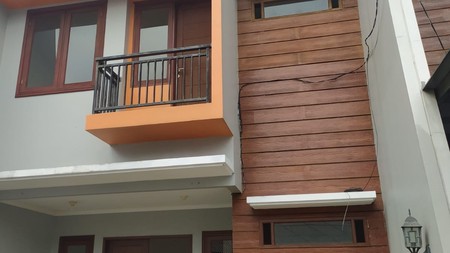 Rumah baru siap huni harga murah Sejengkal ke Bintaro