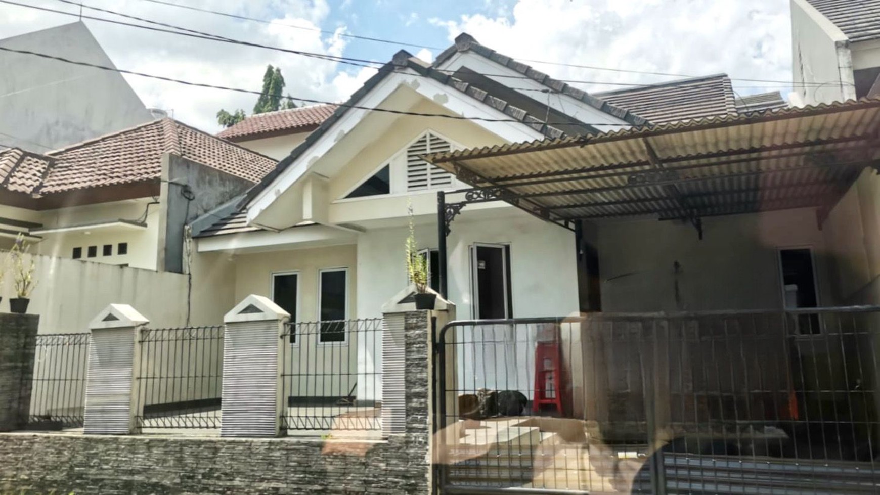 Flash Sale. Rumah minimalis di Griya Loka, BSD