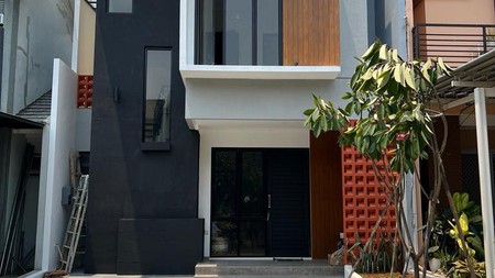 Rumah baru 2 lantai di Nusa Loka Neo Catalonia BSD City