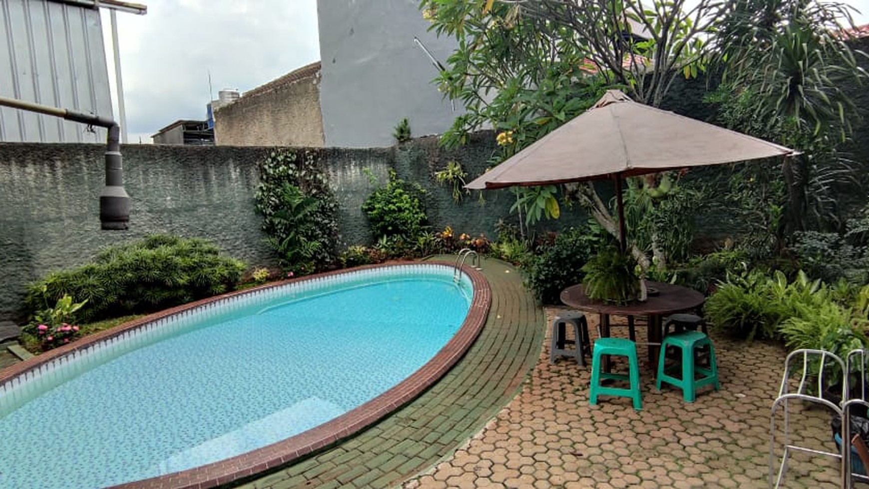 Dijual Rumah Bagus Di Jl Elang Raya, Griya Cinere Depok