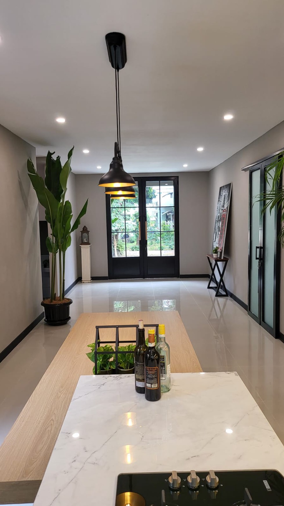 Rumah Baru dengan Desain Minimalis Modern dan Lingkungan Asri @Versailles, BSD