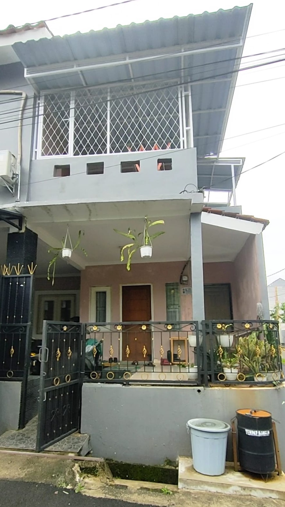 Dijual Rumah Hook di Perumahan 6600, Pancoran Mas, Depok