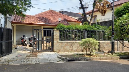 Rumah Sewa  Bisa Untuk  Kantor Atau Hunian di Salatiga Menteng Jakarta Pusat.