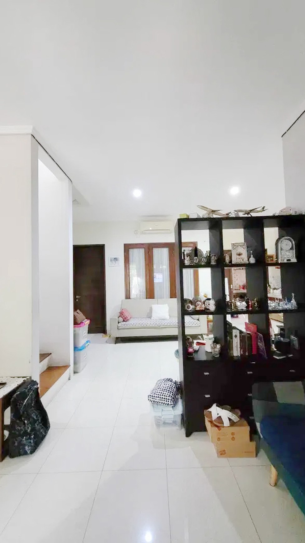 Rumah di Emerald Residence Bintaro Sektor 9 Siap Huni