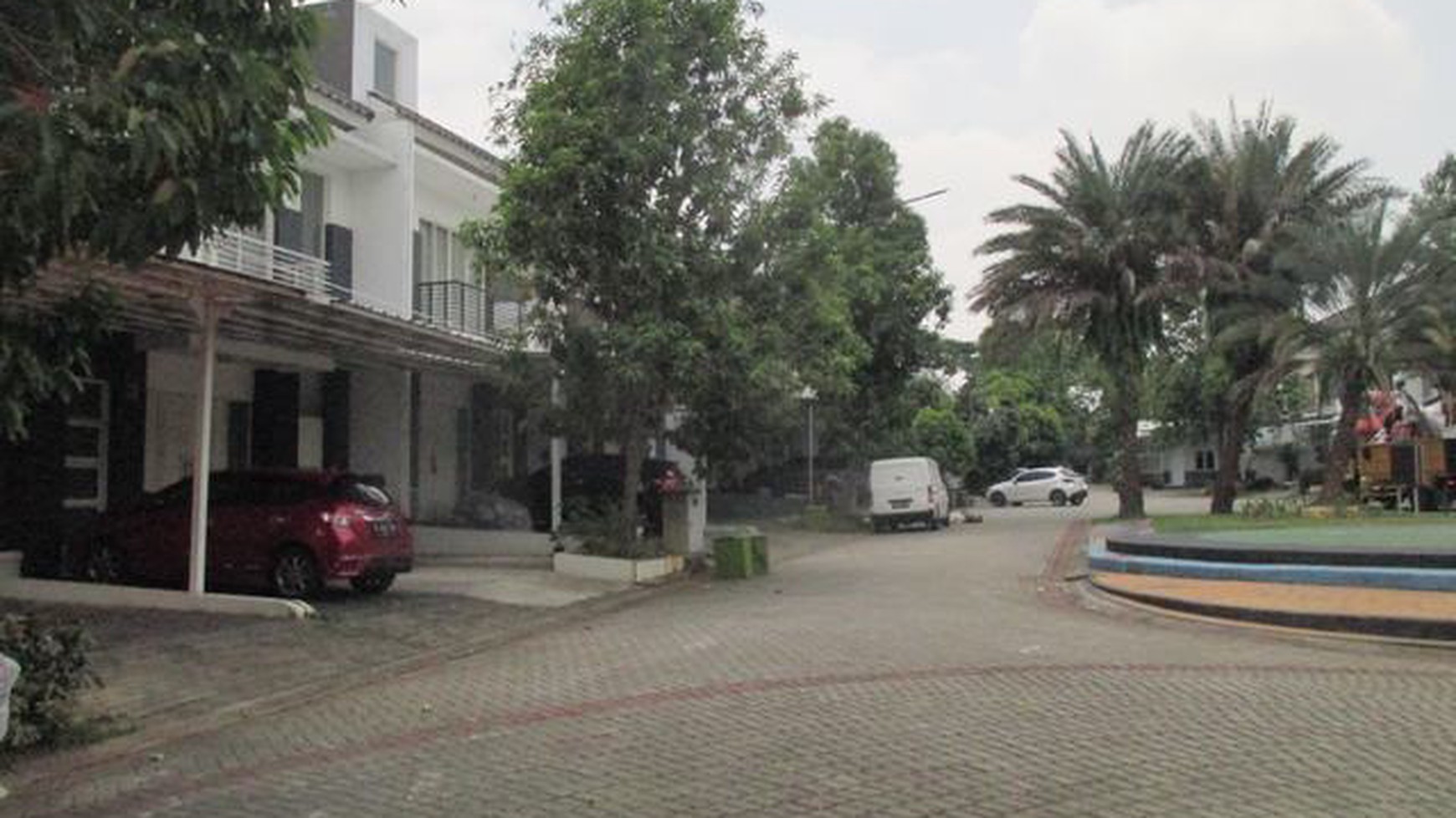 dijual rumah strategis, luas, parkiran juga luas, posisi huk, murah, siap huni residence one cluster ruby, serpong bsd city