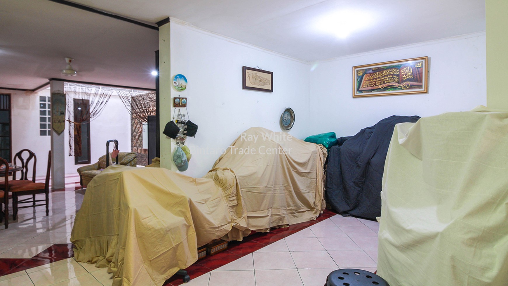 Rumah Siap Huni, Ceiling Atap Tinggi dan Strategis @Jl Merak, Bintaro