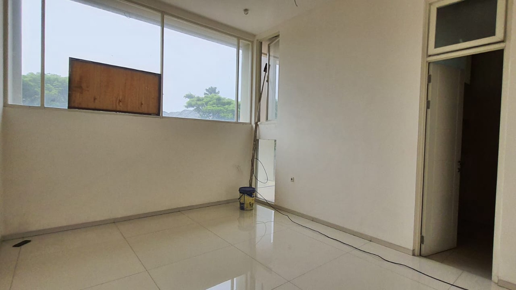 Super Deal. Rumah Full Renov Furnished di Boulevard Kota Wisata Cibubur  