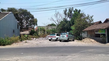 Tanah Luas 420 Meter Persegi Lokasi Condong Catur Ngaglik Sleman 