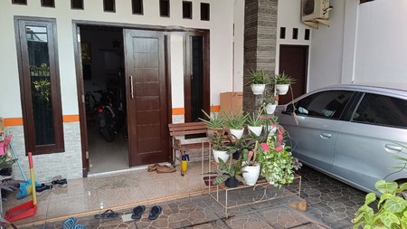 Rumah 2 Lantai Siap Huni dengan Hunian Nyaman dan Asri @Villa Pamulang
