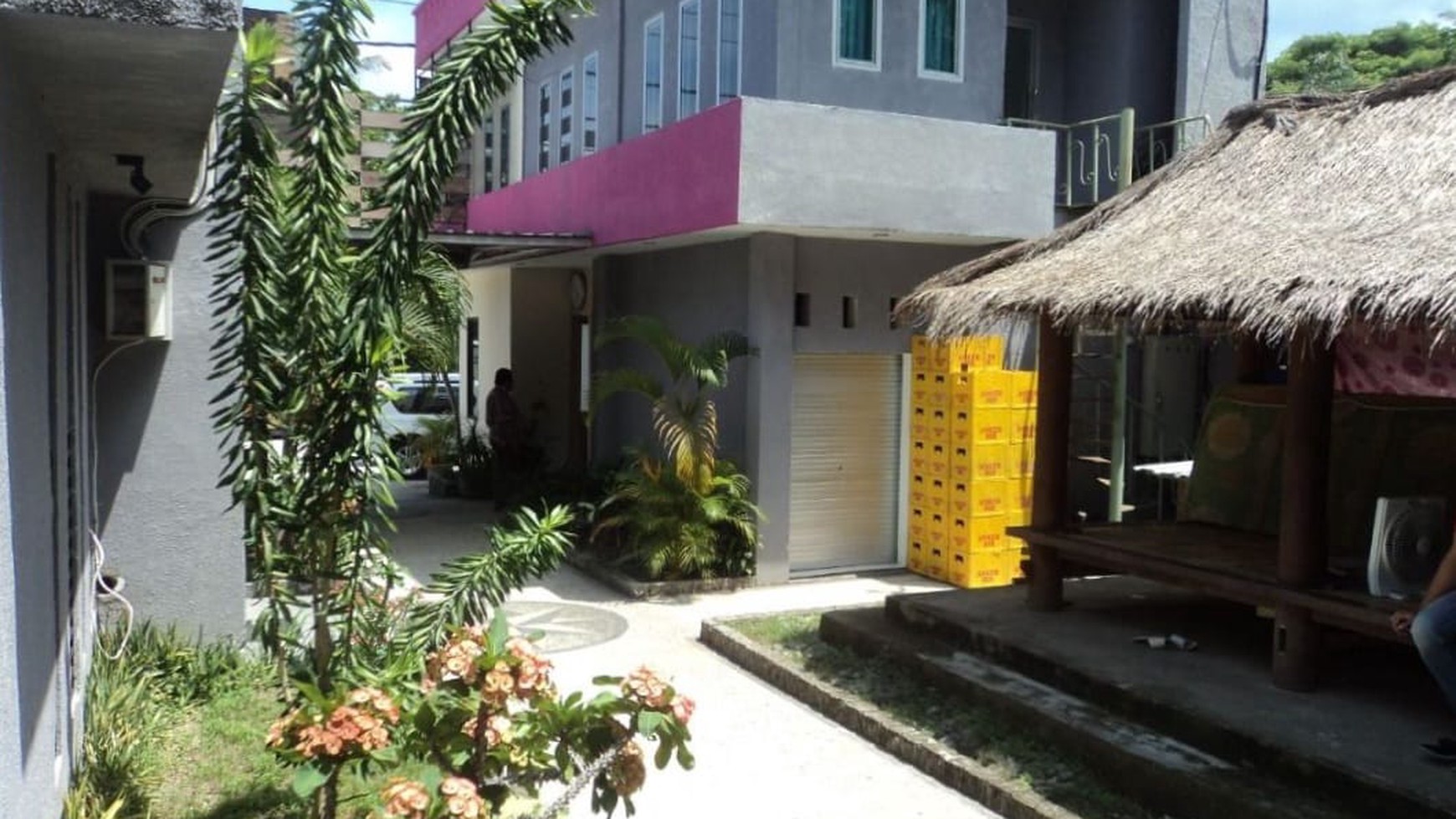 Hotel Raya Senggigi Lombok Dekat Pantai dan wisata Kerandangan National Park