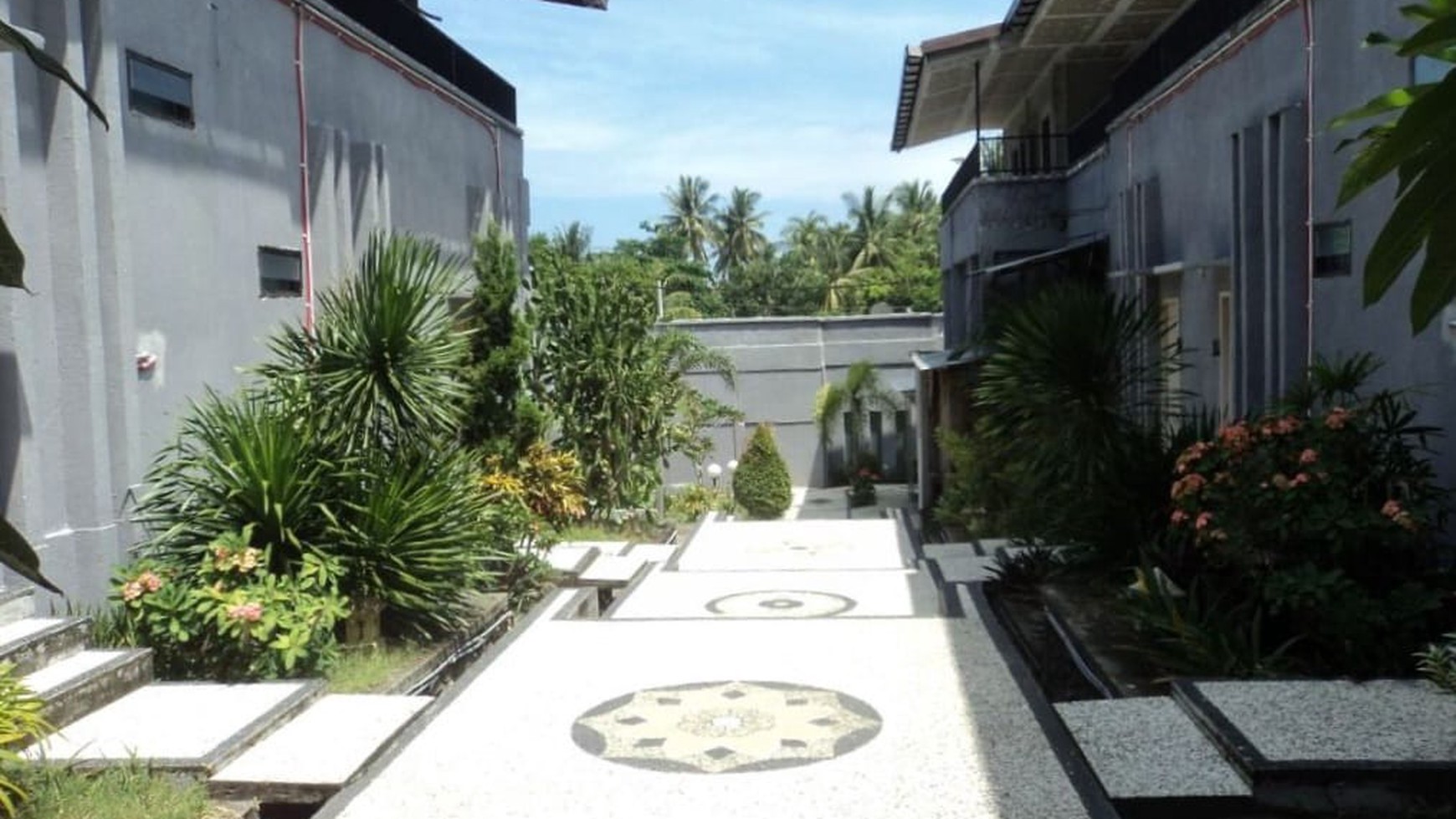 Hotel Raya Senggigi Lombok Dekat Pantai dan wisata Kerandangan National Park