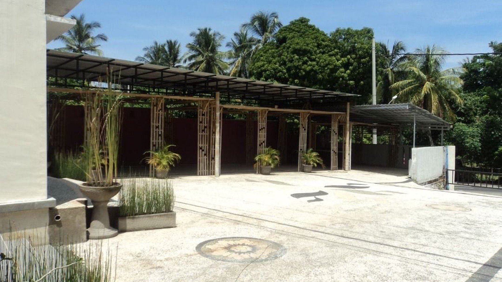 Hotel Raya Senggigi Lombok Dekat Pantai dan wisata Kerandangan National Park