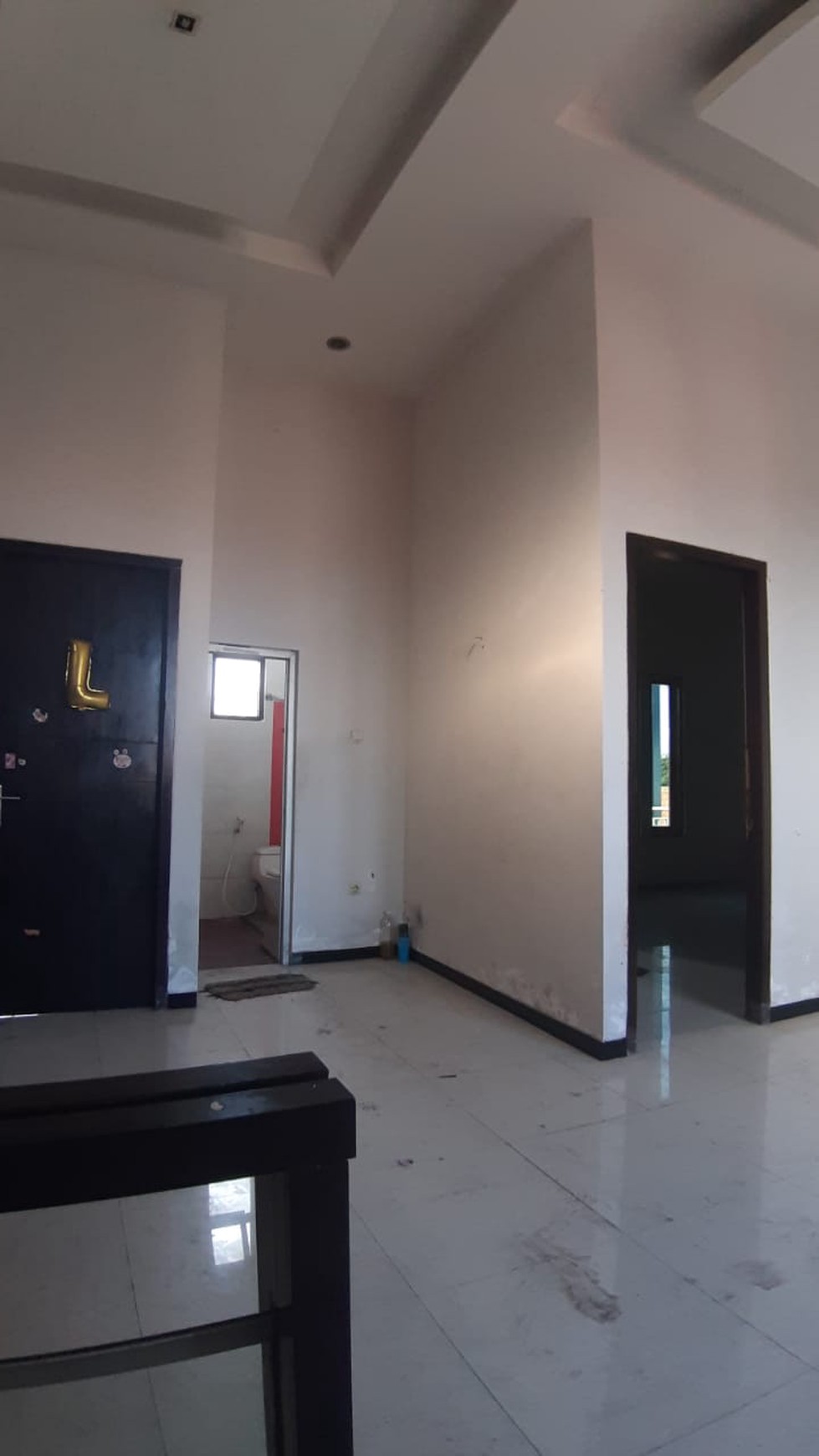 Dijual/Disewakan Rumah Raya Dukuh Menanggal, Surabaya