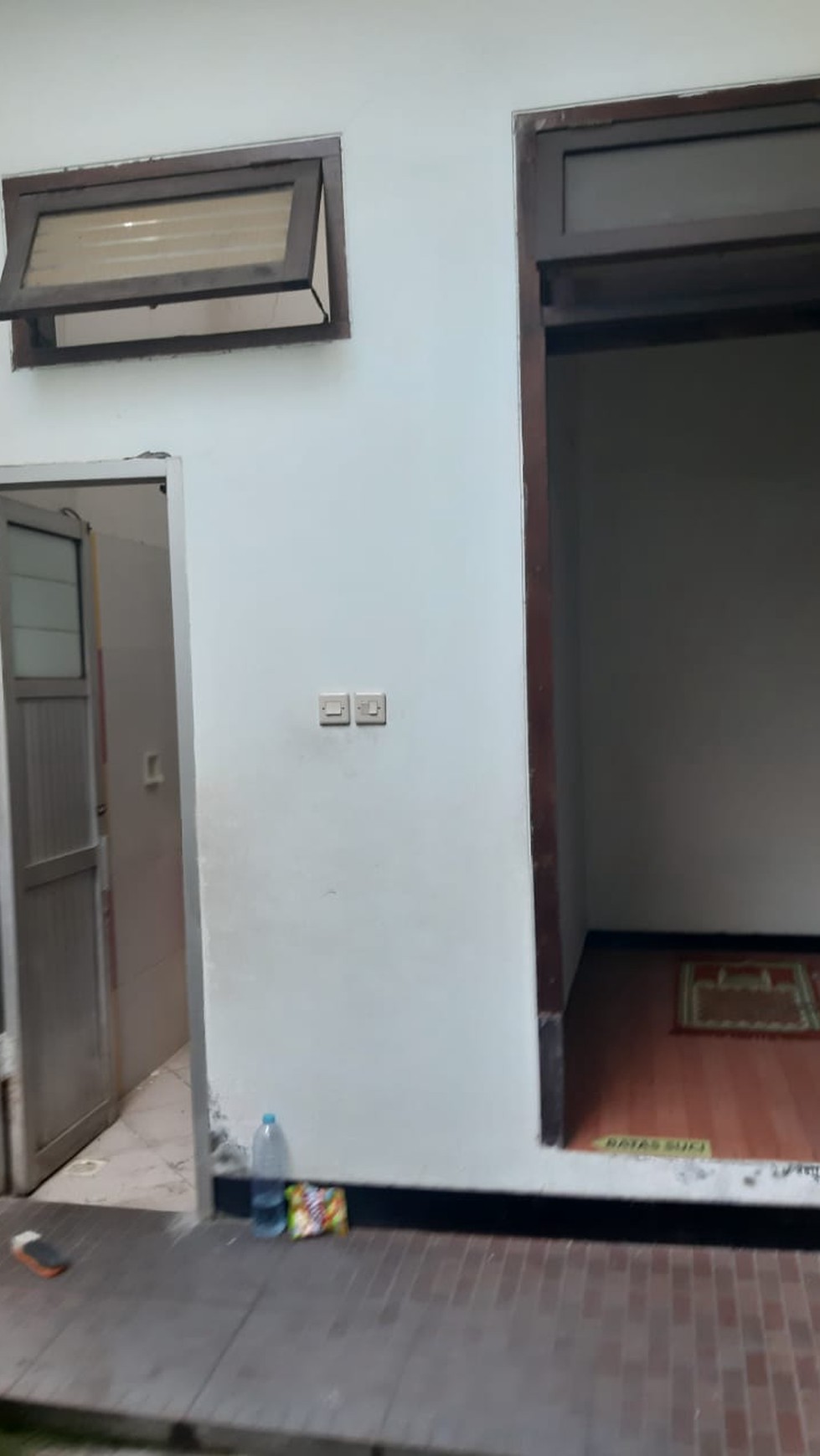 Dijual/Disewakan Rumah Raya Dukuh Menanggal, Surabaya