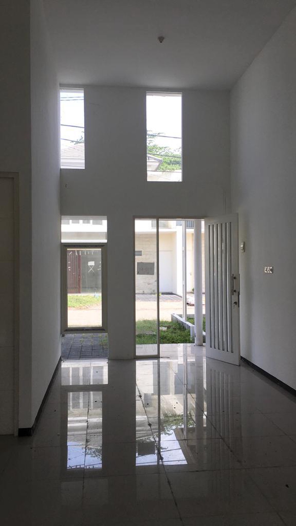 963. Dijual Rumah Diamond Park Juanda Sidoarjo