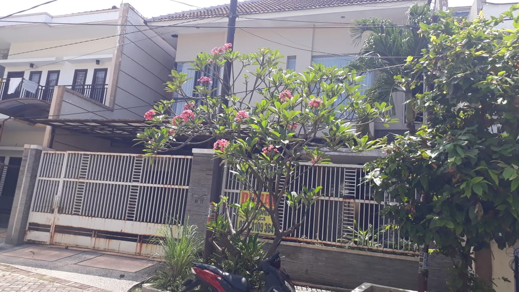 959. Dijual Rumah Semolowaru Elok, Surabaya Timur