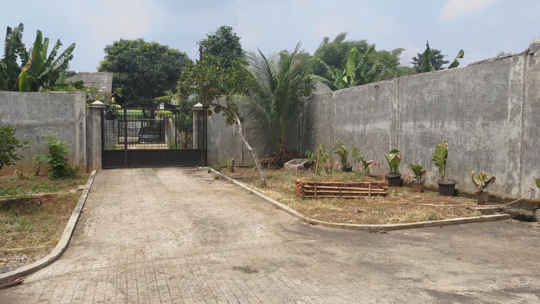 Rumah Bagus Di Bermis Cisauk Kabupaten Tangerang