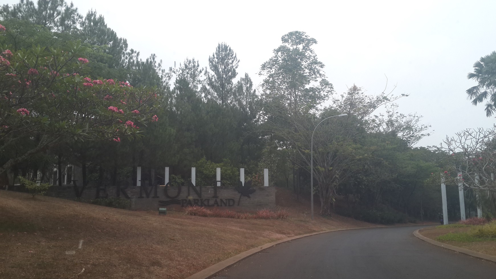 Rumah siap huni,dalam cluster di BSD