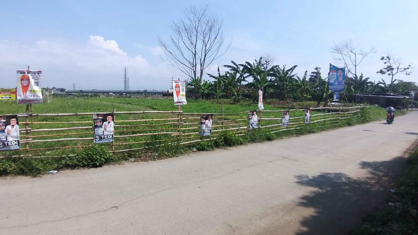 Tanah Matang dekat Telkom university , Mengger 