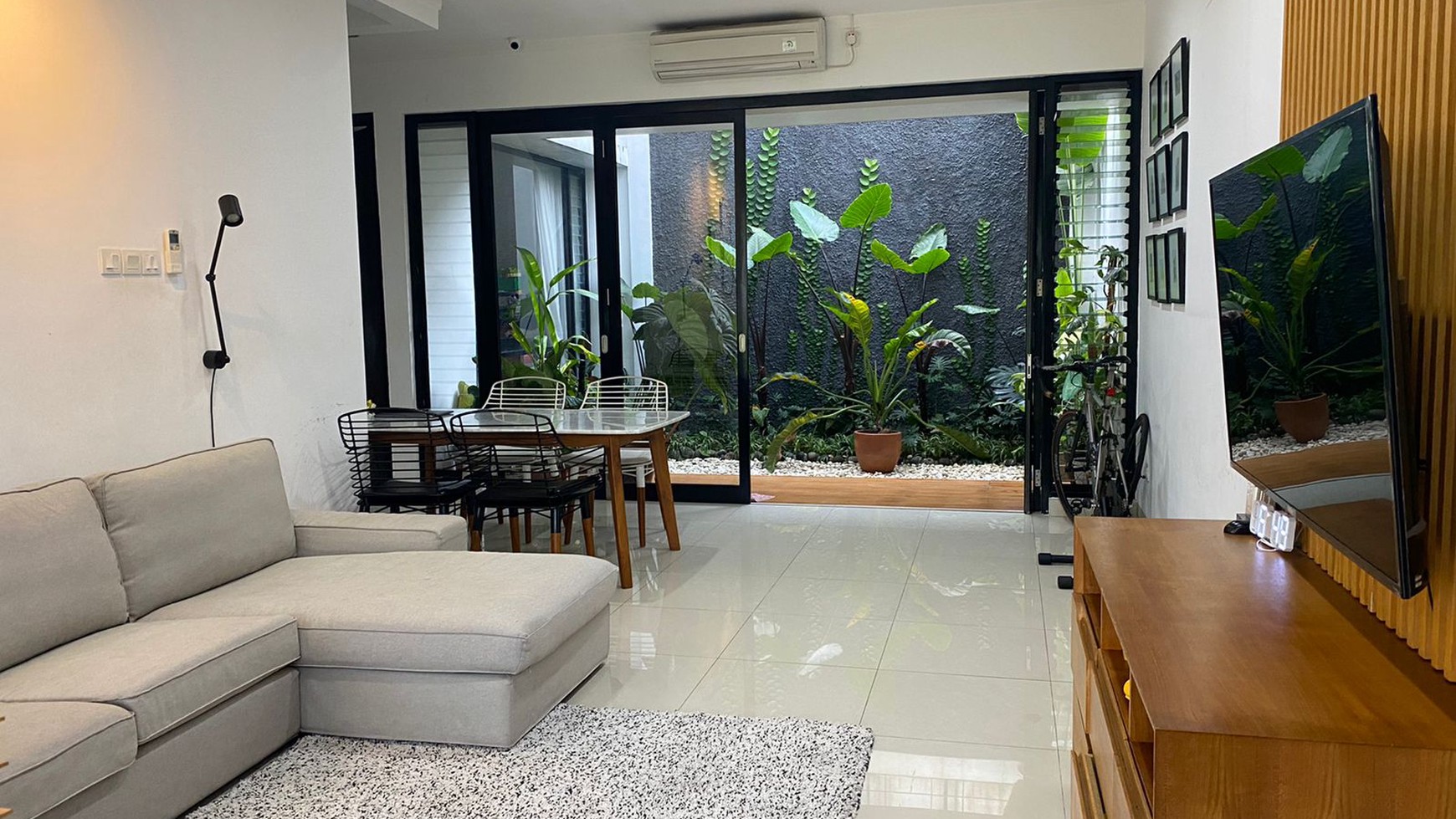 Rumah Sektor 9 Bintaro, cluster Discovery dekat dg Mcd dan pusat kuliner.