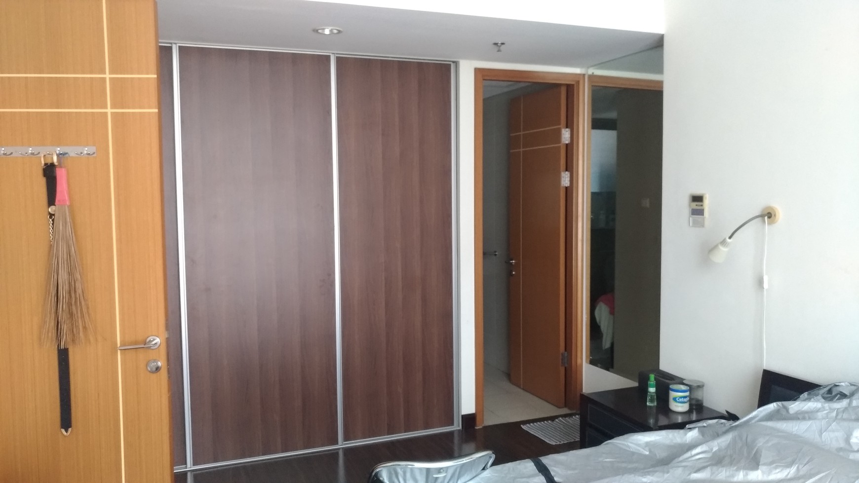 Apartemen Summit Siap Huni View Kolam Renang