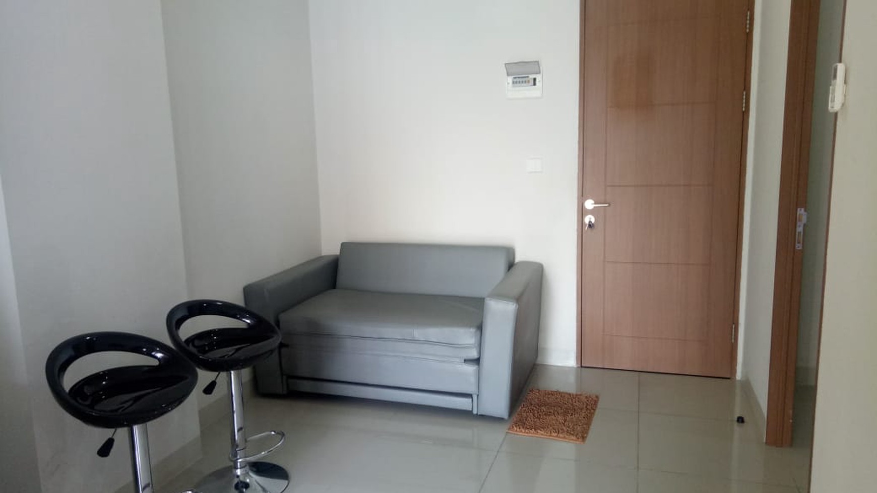 Apartemen Oak Tower Furnish siap huni ,Harga Nego Lokasi Ok