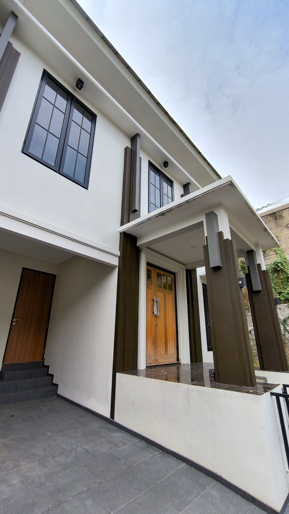 Dijual SEGERA Rumah Bagus Brand New di Maleo, Bintaro Jaya Sektor 9, Tangerang Selatan