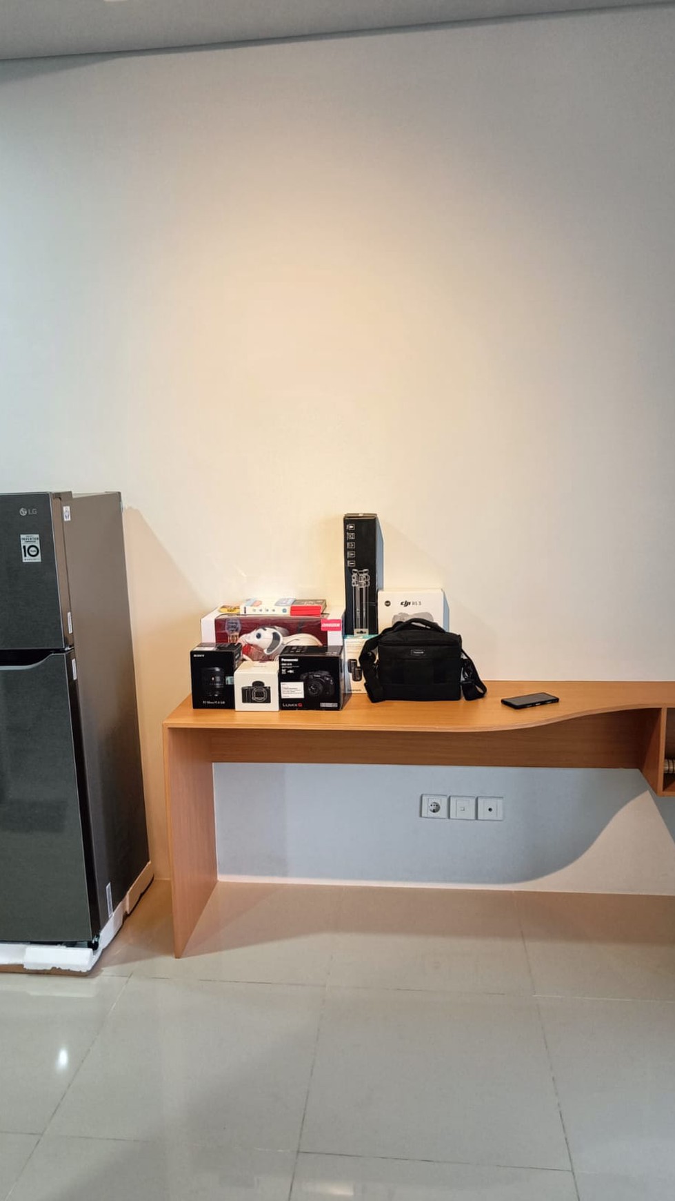 Dijual Apartemen Denver Tipe  Studio BONUS  FULL FURNISHED New Baru di UC Citraland Surabaya